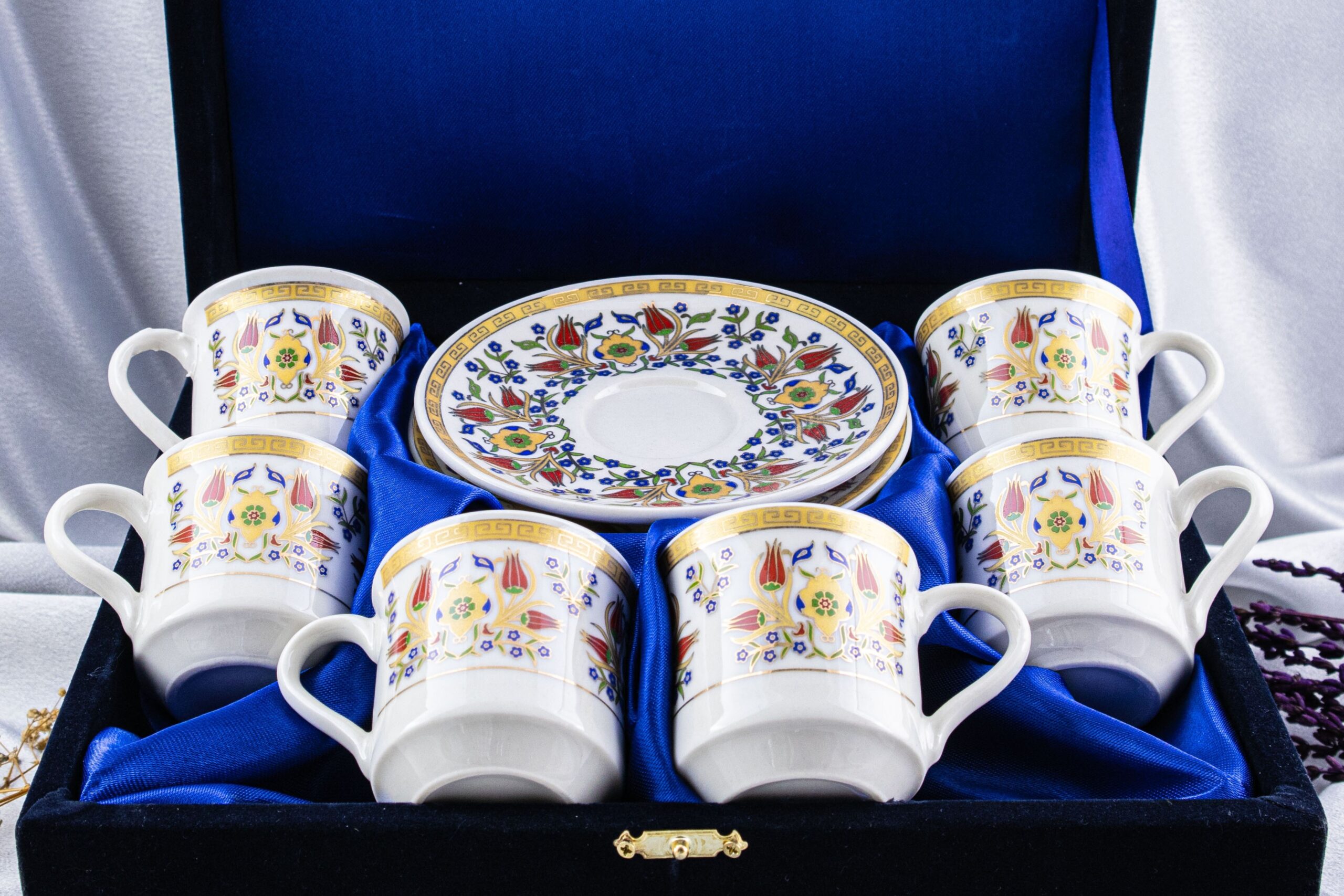 6'li kupa bardak seti, kupa seti, English Home Kupa, Kupa modelleri, kupa bardak, 6'lı kupa bardak, Cezve takımı, Günlük yemek takımı, Misafirlik yemek takımı, Misafirlik kahvaltı takımı, Çay bardakları, Türk kahvesi fincan takımı, Kutulu çatal kaşık seti, Sürahi, Misafirlik su bardakları, Günlük su bardakları, Kahve fincanları, Kahve yanı su bardakları, Kadehler, Pasta tabakları, Misafirlik meşrubat bardağı, Günlük meşrubat bardağı, İkram için çerez kaseleri, Bıçaklar, Bıçak Seti, Cezve Seti, Çay Kaşığı Seti, Çay Seti, Bardakları, Çerez Takımı, Dondurma Kasеlеri, Kadеh Bardağı / Takımı, Kahvaltı Takımı, Kahve Fincanı Takımı, Kek Kalıbı ve Fanusu, Kaşık / Kepçe Altlığı, Kepçe Takımı, Rakı Bardağı / Seti, Su Bardakları / Su Takımı, Sürahi, Süzgeçler, Şekerlik , Şişe Açacağı, Yemek Takımı, a' dan z ye çeyiz listesi, Ucuz çeyizlik mutfak eşyaları, Kızın çeyiz listesi, Elektrikli Mutfak Aletleri listesi, Mutfak çeyiz Listesi detaylı, Abartısız çeyiz listesi, Mutfak eşyaları listesi, Banyo çeyiz listesi, pgcshop, pgc-shop, p.g.c.shop, pcsshop, pcgshop, porselenshop, psc, marketshop, pggshop, shoppg,gpsshop,psj, ucuz tabak takımı, Kütahya porselen kaliteli, kütaya porselen ucuz, yemek takımı kaliteli, el işlemeli dekor, hand made, Kütahya çini, uygun ve kaliteli çeyiz seti, porcelain, ceramics, glass, zengin gösteren tabak seti, ucuz ve kaliteli bardak seti, lav bardak seti, lav takımı. Çay bardak seti, 6lı bardak seti, çay bardağı şık 2li kahve fincan seti,2li cevzeli kahve fincan seti 6'li kupa bardak seti, kupa seti, English Home Kupa, Kupa modelleri, kupa bardak, 6'lı kupa bardak, Cezve takımı, Günlük yemek takımı, Misafirlik yemek takımı, Misafirlik kahvaltı takımı, Çay bardakları, Türk kahvesi fincan takımı, Kutulu çatal kaşık seti, Sürahi, Misafirlik su bardakları, Günlük su bardakları, Kahve fincanları, Kahve yanı su bardakları, Kadehler, Pasta tabakları, Misafirlik meşrubat bardağı, Günlük meşrubat bardağı, İkram için çerez kaseleri, Bıçaklar, Bıçak Seti, Cezve Seti, Çay Kaşığı Seti, Çay Seti, Bardakları, Çerez Takımı, Dondurma Kasеlеri, Kadеh Bardağı / Takımı, Kahvaltı Takımı, Kahve Fincanı Takımı, Kek Kalıbı ve Fanusu, Kaşık / Kepçe Altlığı, Kepçe Takımı, Rakı Bardağı / Seti, Su Bardakları / Su Takımı, Sürahi, Süzgeçler, Şekerlik , Şişe Açacağı, Yemek Takımı, a' dan z ye çeyiz listesi, Ucuz çeyizlik mutfak eşyaları, Kızın çeyiz listesi, Elektrikli Mutfak Aletleri listesi, Mutfak çeyiz Listesi detaylı, Abartısız çeyiz listesi, Mutfak eşyaları listesi, Banyo çeyiz listesi, pgcshop, pgc-shop, p.g.c.shop, pcsshop, pcgshop, porselenshop, psc, marketshop, pggshop, shoppg,gpsshop,psj, ucuz tabak takımı, Kütahya porselen kaliteli, kütaya porselen ucuz, yemek takımı kaliteli, el işlemeli dekor, hand made, Kütahya çini, uygun ve kaliteli çeyiz seti, porcelain, ceramics, glass, zengin gösteren tabak seti, ucuz ve kaliteli bardak seti, lav bardak seti, lav takımı. Çay bardak seti, 6lı bardak seti, çay bardağı şık 2li kahve fincan seti,2li cevzeli kahve fincan seti